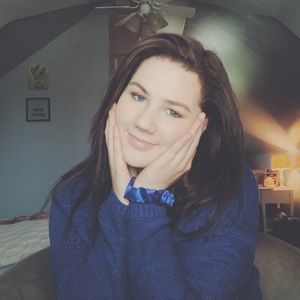 Meet your Posher, Abigail